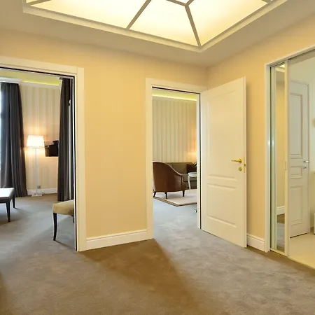 호텔 Chateau De Bonmont Cheserex
