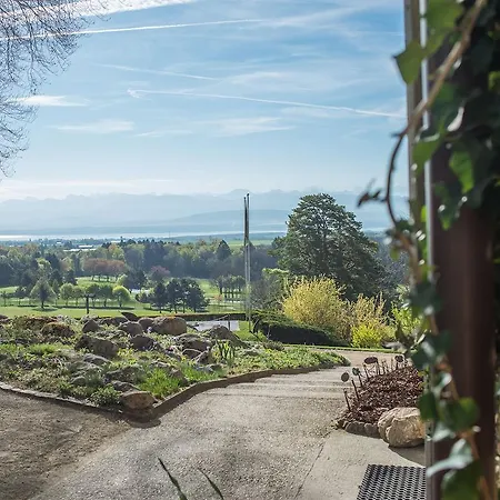 Château De Bonmont 3*