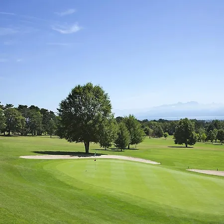 Chateau De Bonmont Hotel 3*