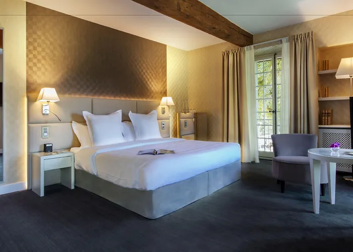 호텔 Chateau De Bonmont 3*