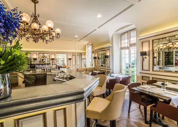 博门特酒店 Cheserex