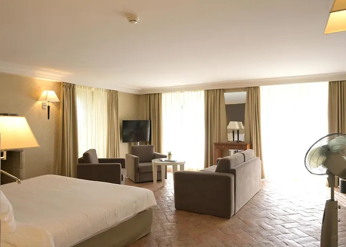 Château De Bonmont Hotel 3*