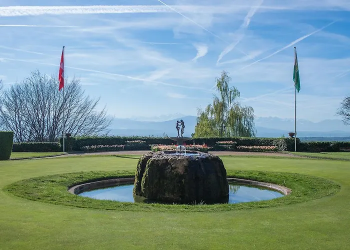 Hotel Château De Bonmont 3*
